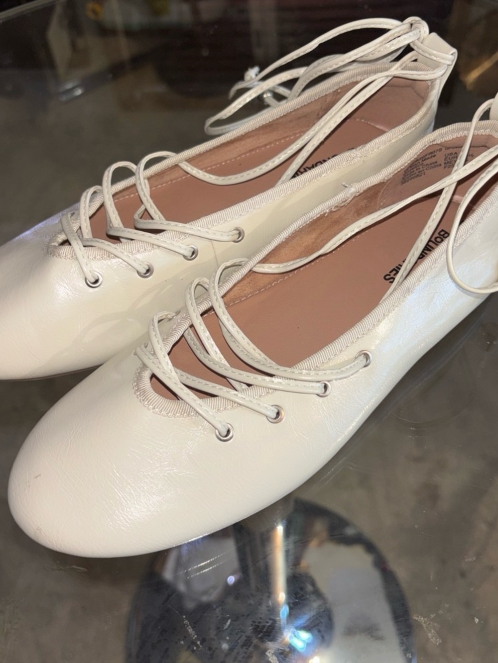 No Boundaries White Lace-Up Ballet Flats